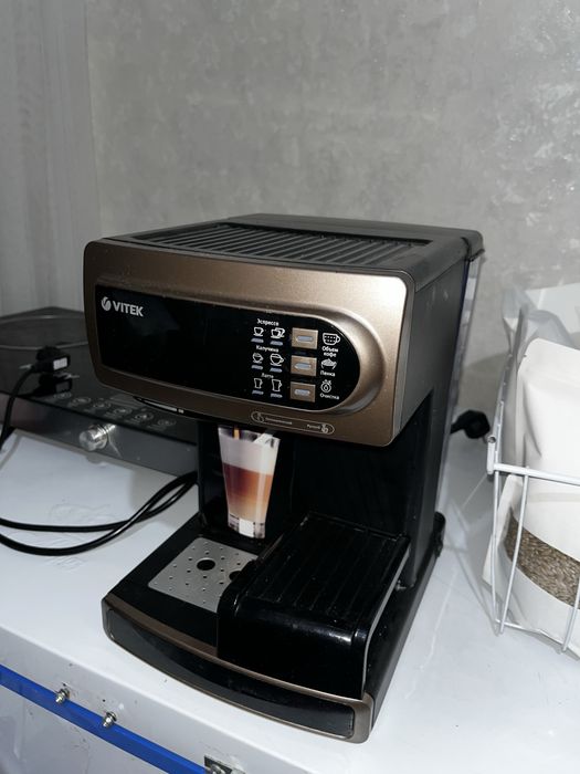 Кофеварка VITEK VT-1517BN
