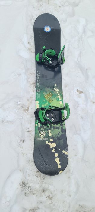 Сноуборд с ботами