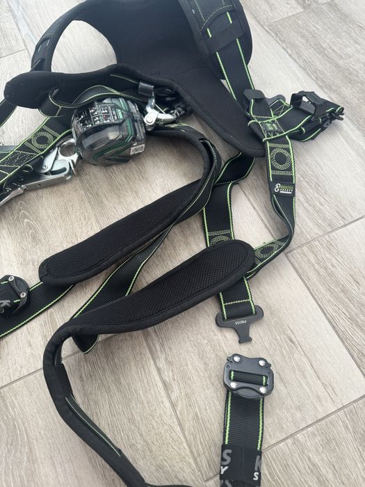 Vand harnes aproape nou