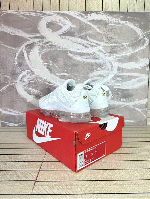 Nike Vapor Max Plus White