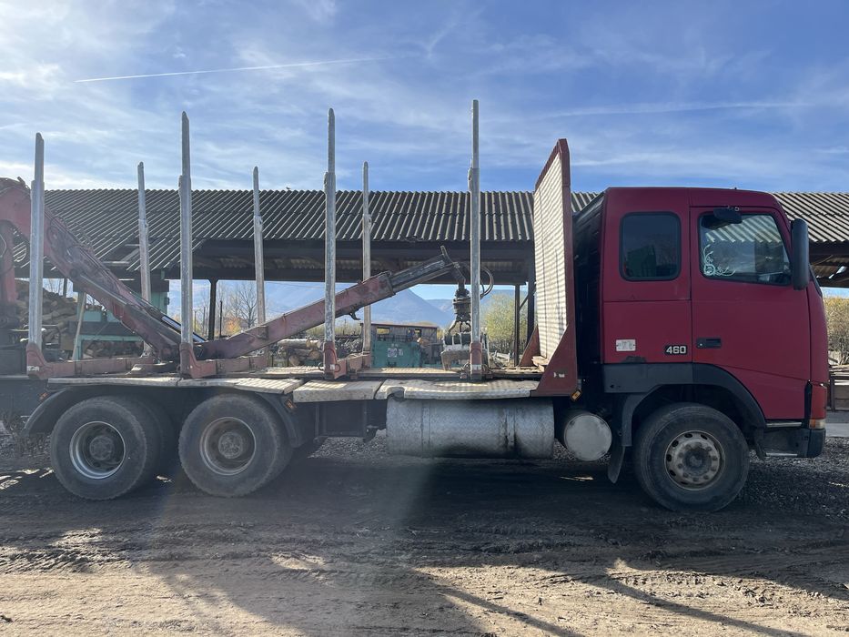 Volvo FH12 cu macara forestieră