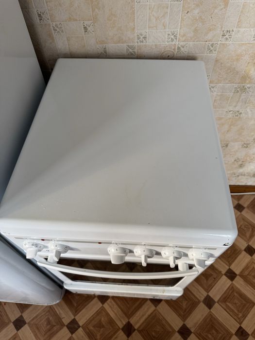 Продам электрическую плиту