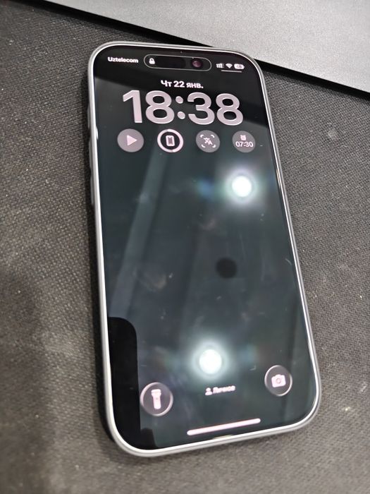 Продается телефор.iPhone 17 LLA white