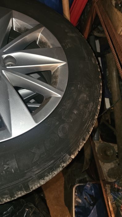 Cauciucuri iarnă plus jante aliaj