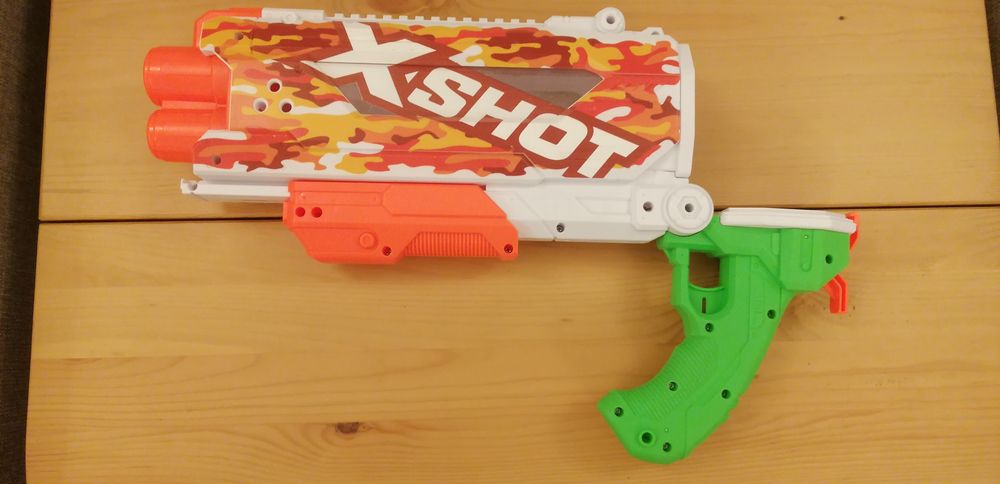 Продам водяной пистолет