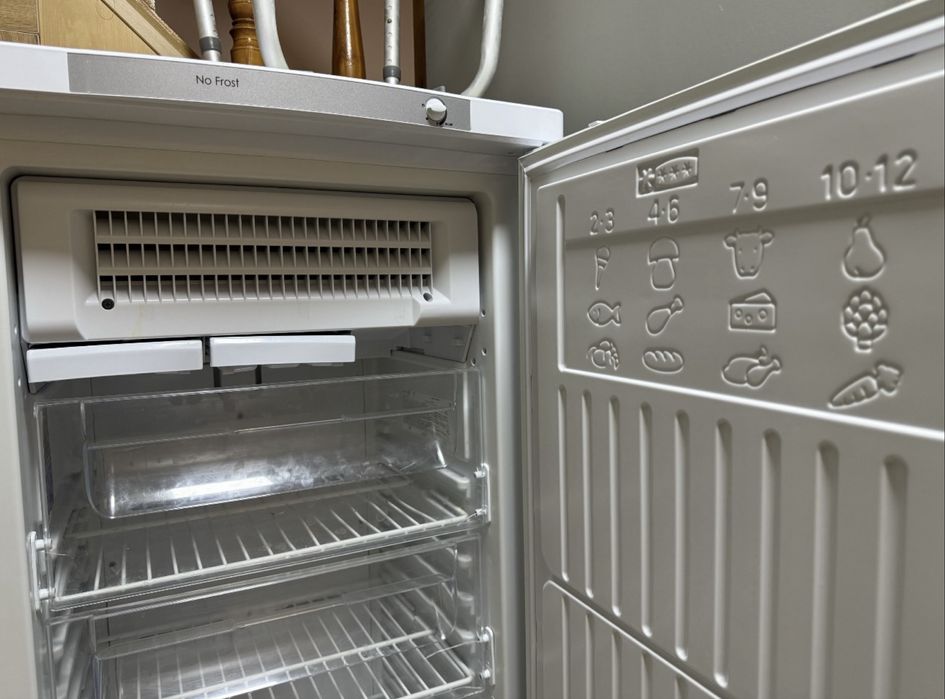 Морозильник INDESIT