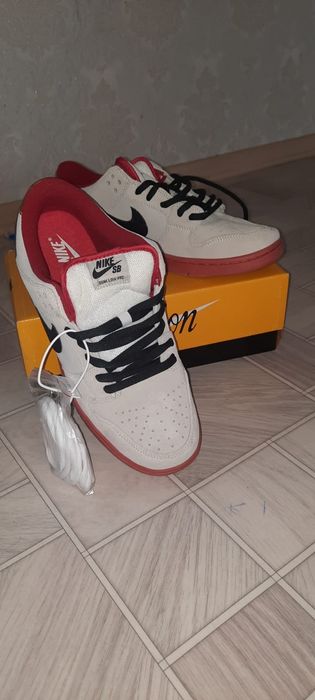 Кроссовки найк адидас