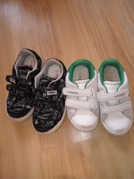 Обувки Primigi ,бели номер 25,черни номер 26 , използвани и здрави