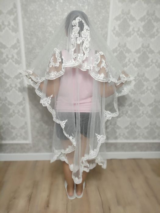 Платье невесты с фатой