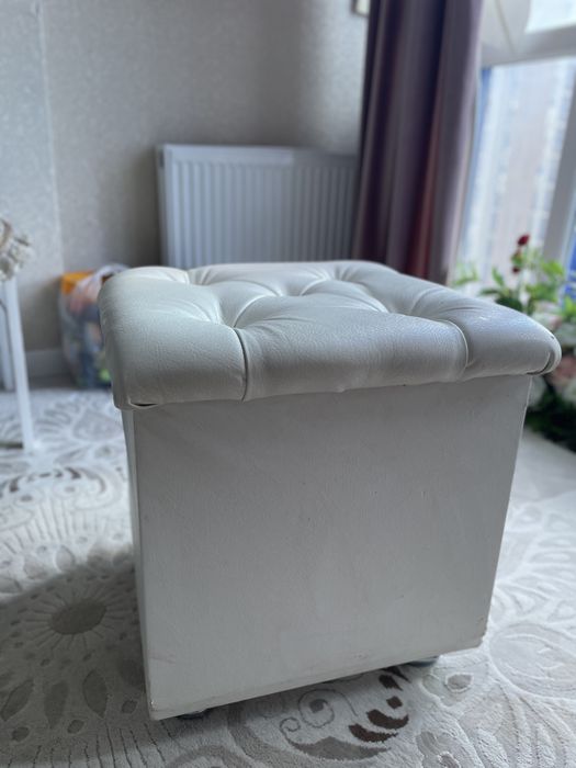 Двуспальная кровать