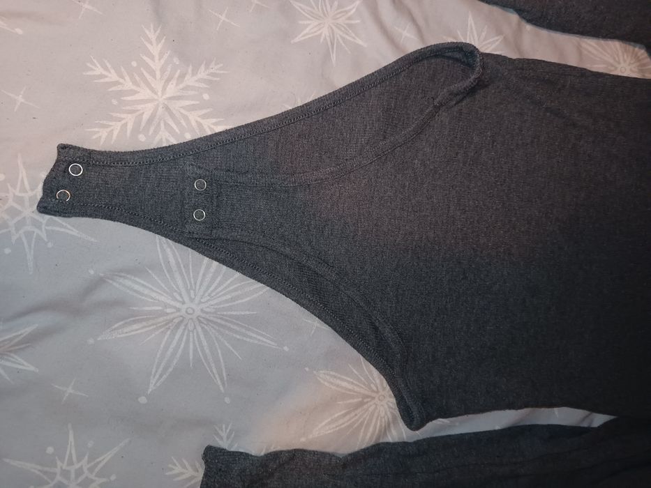 Lot hăinuțe       .