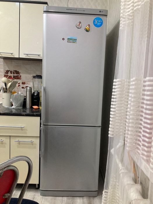 Холодильник камера морозильник