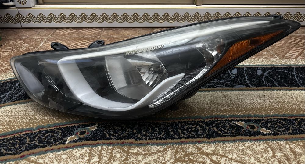 Левая фара Elantra 2015