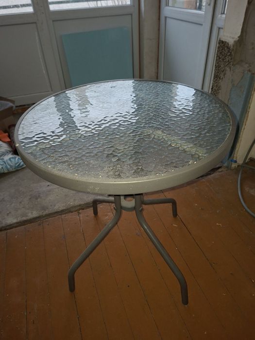 Стъклена     маса