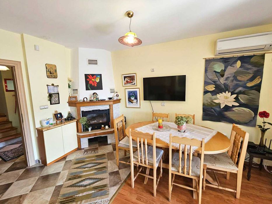 Изключително уютна двуетажна къща в Балчик