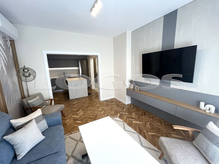 Дава се под наем Тристаен апартамент в Варна, Червен площад - 102 кв.м за 1150 € - Снимка #2