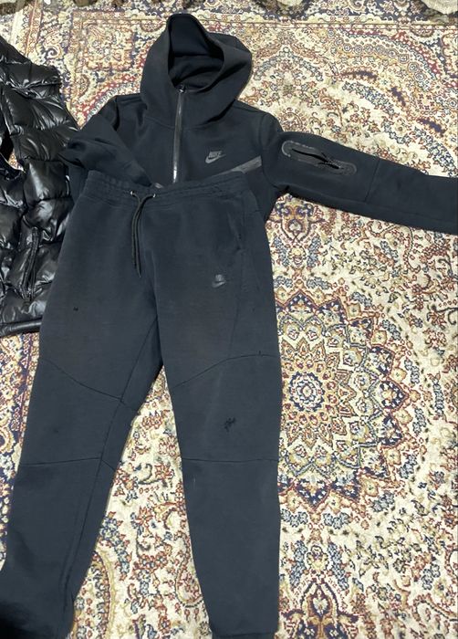 Продам брендовые вещи Nike moncler