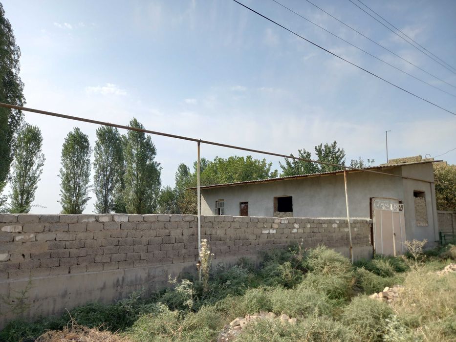 Участка сотилади. 11-сотик. Uchastka sotiladi 11-sotiq