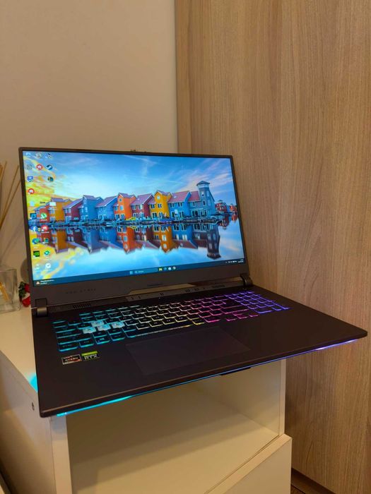 Laptop Gaming ASUS ROG Strix G17 G713QE cu AMD Ryzen7 5800H, 17.3", Full HD, 144Hz, 32GB, 512GB SSD, NVIDIA  RTX 3050 Ti 4GB