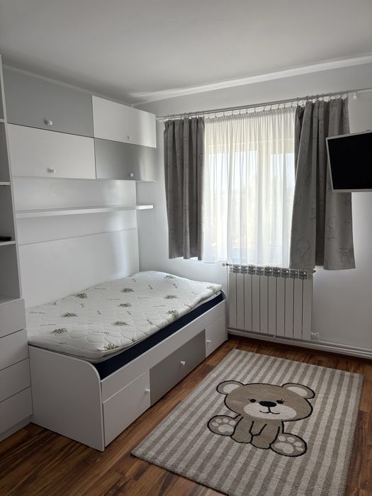 Inchiriez apartament 3 camere