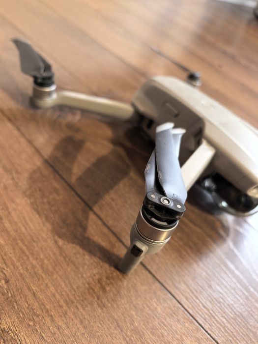 Дрон DJI Mavic Air 2