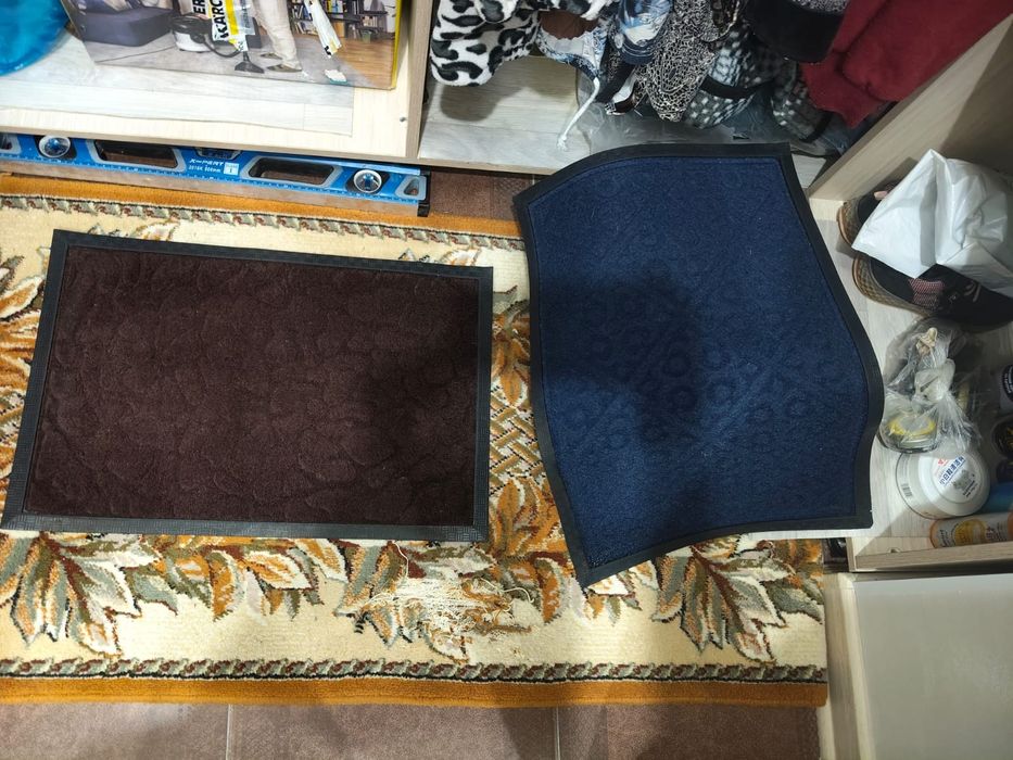 Продам коврик для коридора.