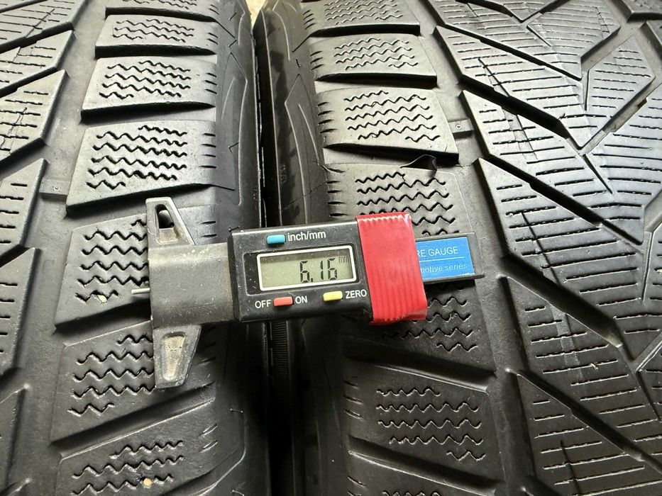 2x Anvelope Iarna 235/55 r17 - Vredestein Wintrack Extreme S