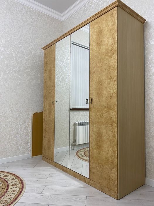 Спальный гарнитур