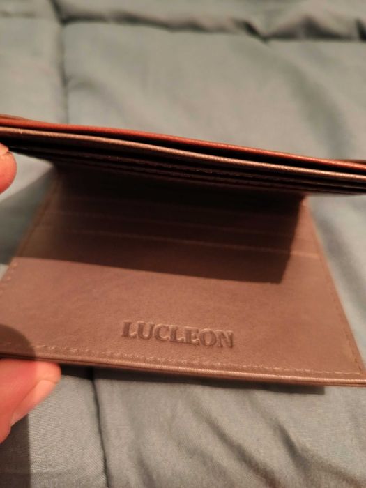 Слим портфейл Lucleon