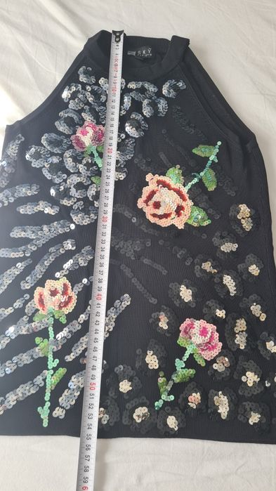 Top elegant cu paiete marimea M