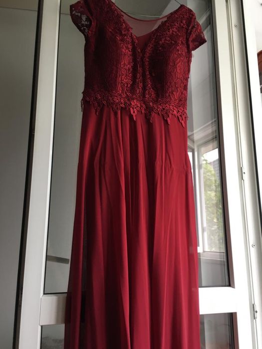Rochie roșie superba