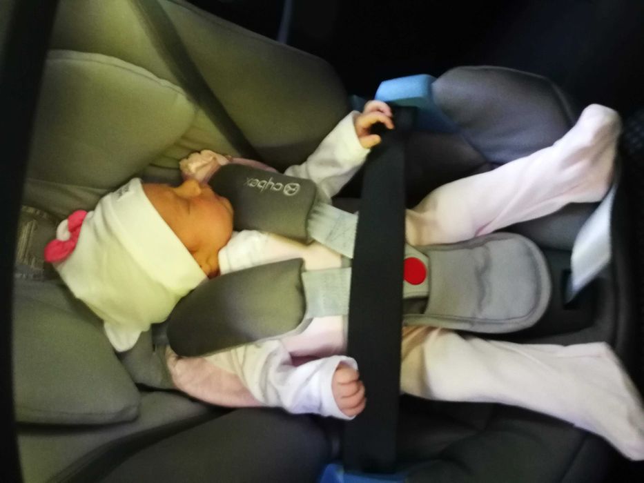 Scoică auto bebe Cybex Aton 5, Soho Grey – stare foarte bună