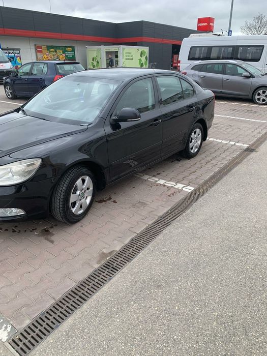 SKODA Octavia 2012 — imagine 2