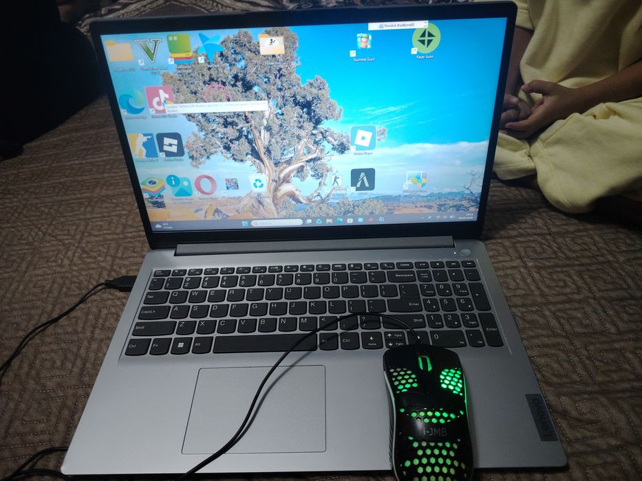 Laptop Lenovo ca nou