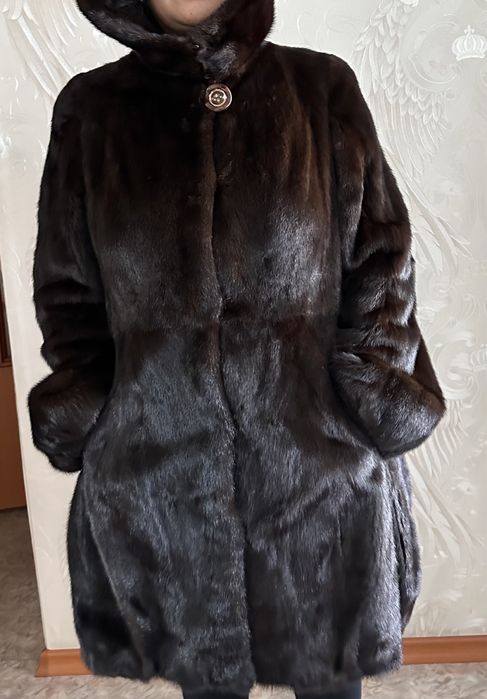 Женская норковая шуба