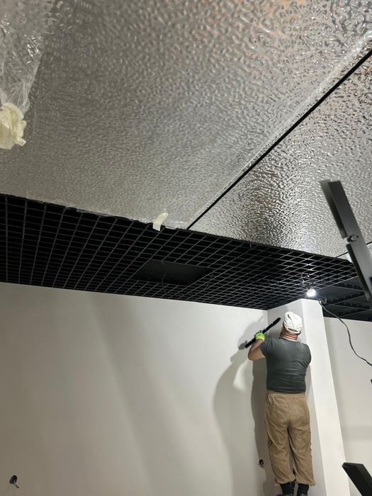 поклейка обоев, ламинат, бамбук