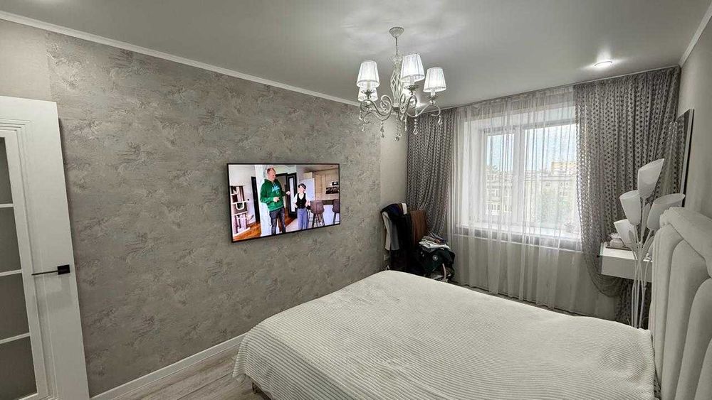 Продам 4 комнатную квартиру