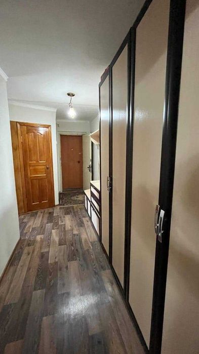 Продаётся трёхкомнатная квартира