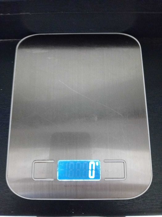 Cantar bucatarie, bijuterii. Pana la 3 kg. Pret 60 lei
