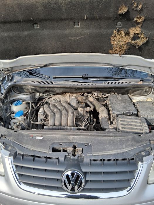 VW Touran 2000 109к.с