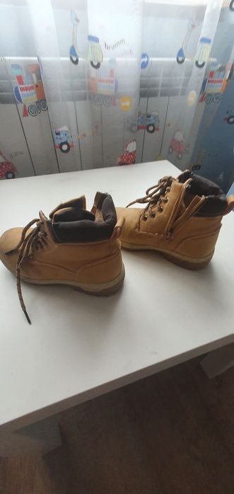 Зимни боти нови.