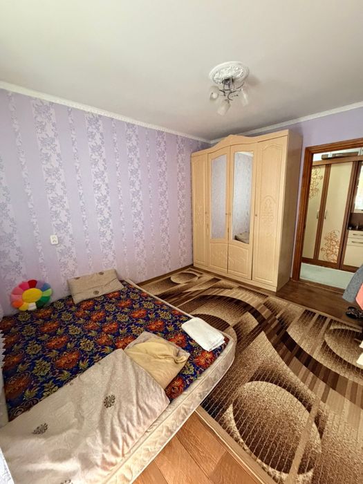 Сдается 2 ком кв в 4 мик