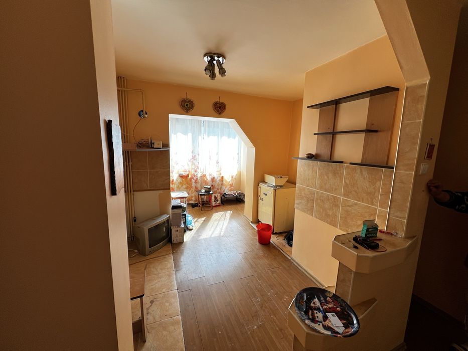 Apartament 2 camere de vânzare-Lupeni