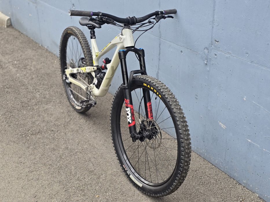 Bicicleta YT Jeffsy Core 2 CF 29, L, din 2021