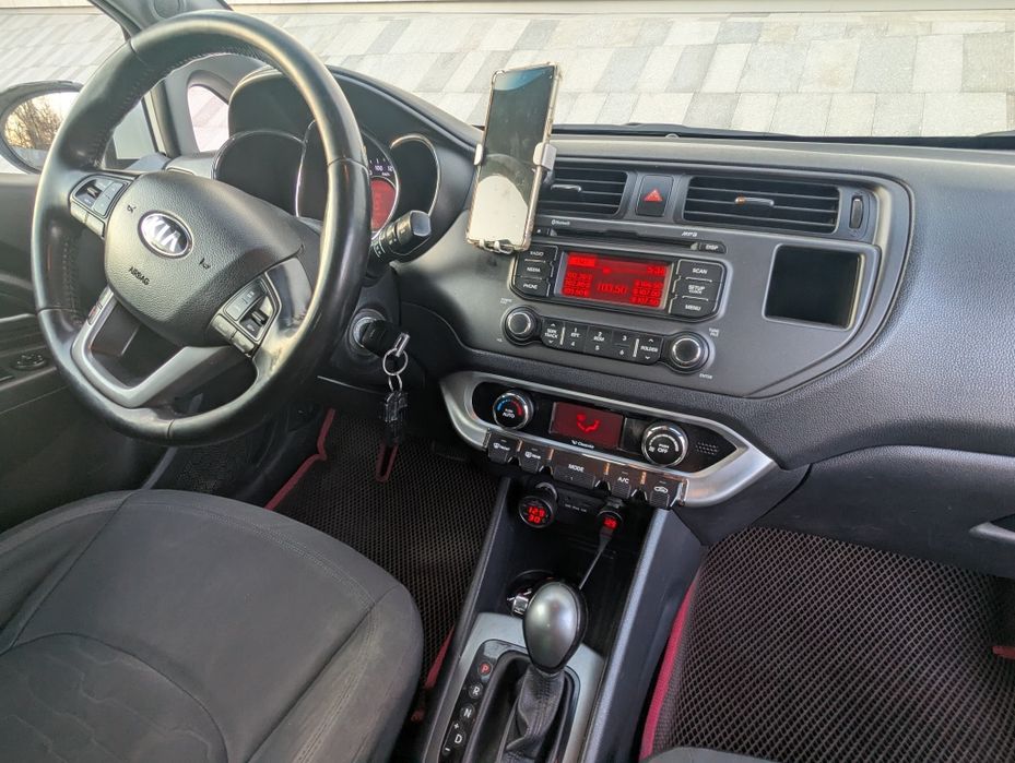 KIA Rio 1,4 AT 2014
