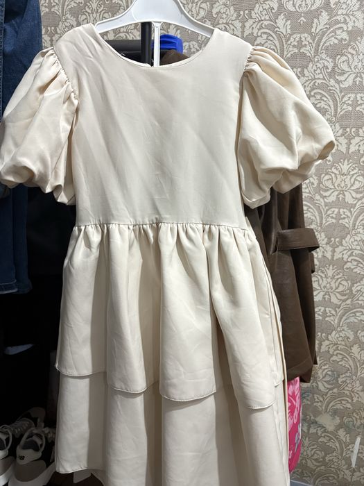 Продам платье Кастюм для девочки и Для мальчика