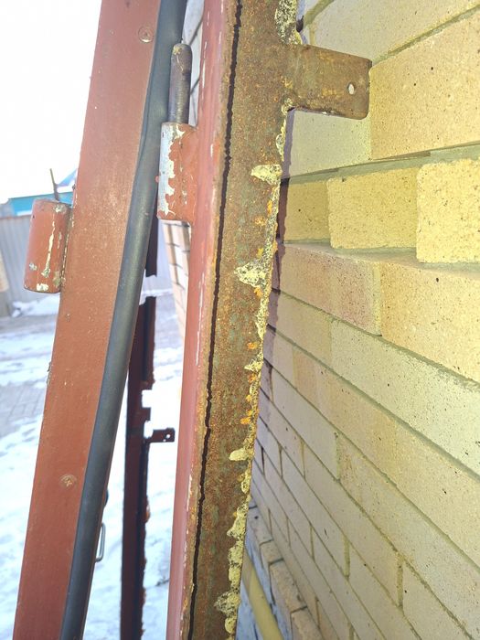 Железная дверь 200*82