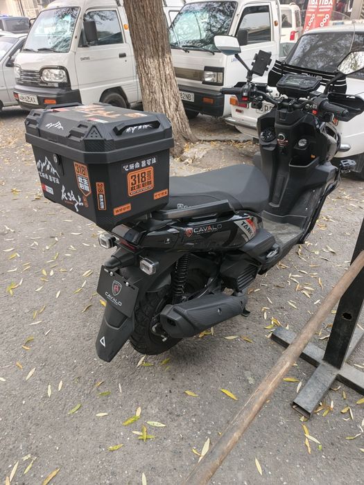 Skutir tank sotiladi 150 kupli