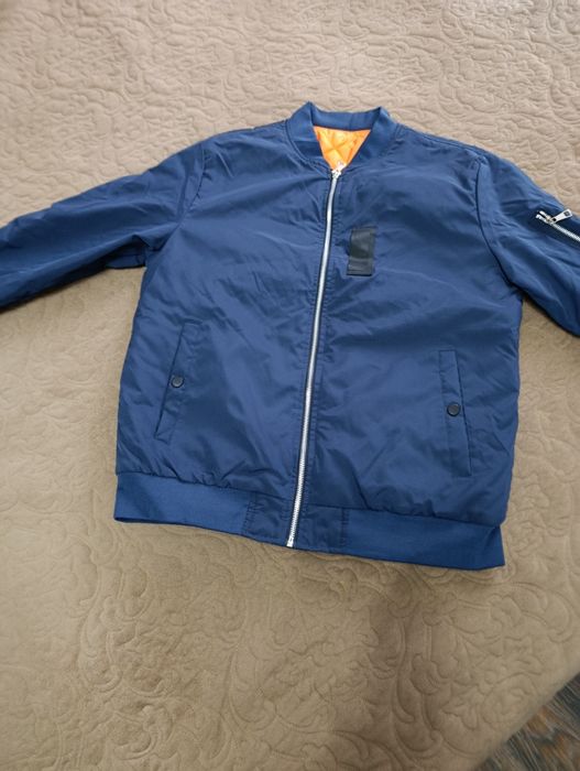 Куртка бомбер новая