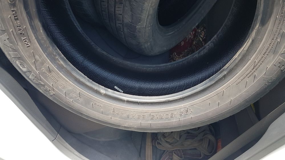 Продаются шины для машины